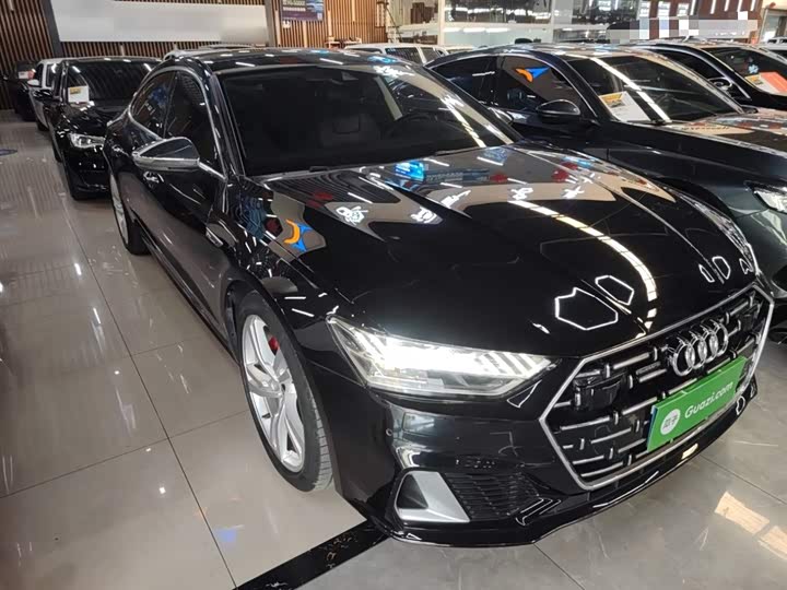 Фото 4 - Audi A7L