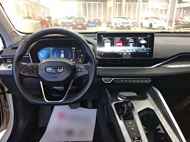 Фото 12 - Geely Preface