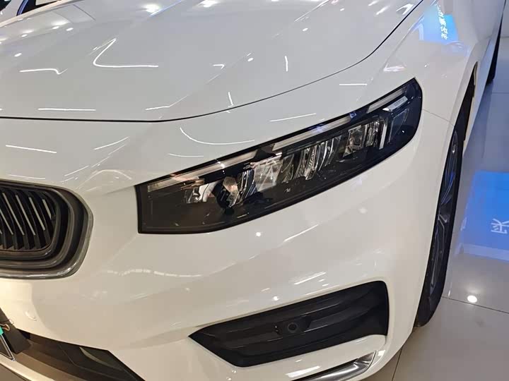 Фото 15 - Geely Preface