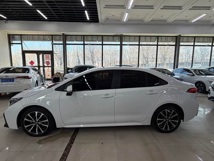 Фото 2 - Toyota Levin