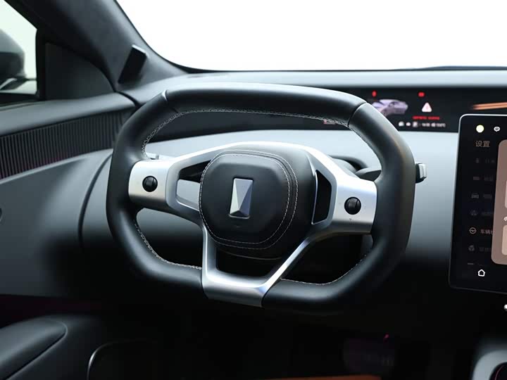 Фото 16 - Avatr 12