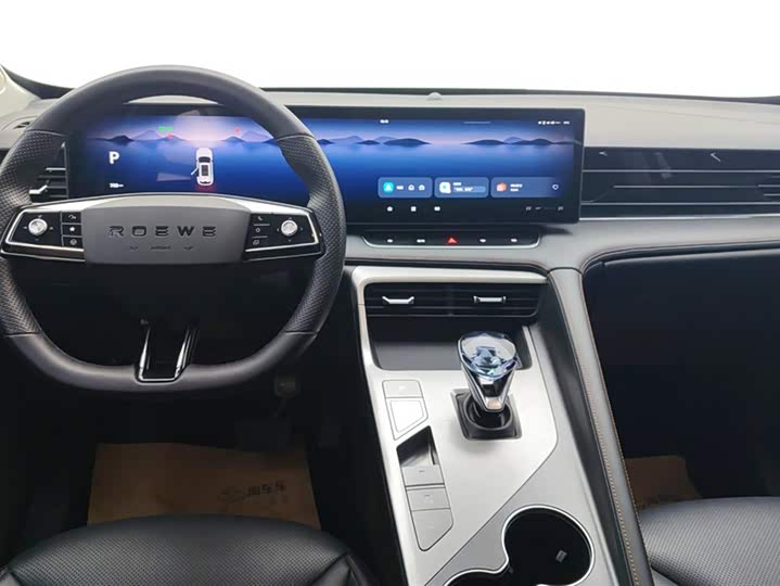 Фото 12 - Roewe RX5