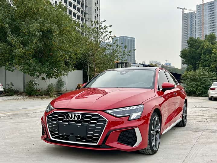 Фото 1 - Audi A3