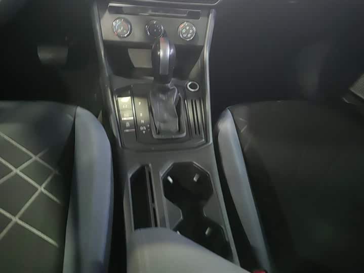 Фото 16 - Volkswagen Lavida