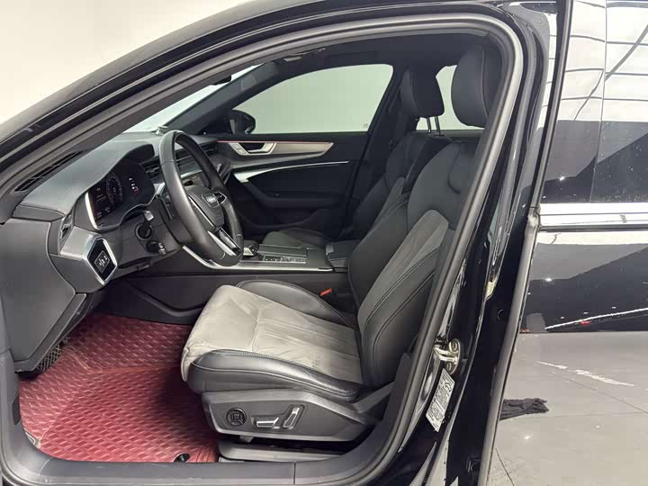 Фото 6 - Audi A6L