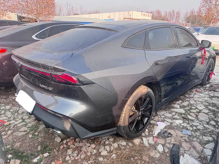 Фото 9 - Changan UNI-V