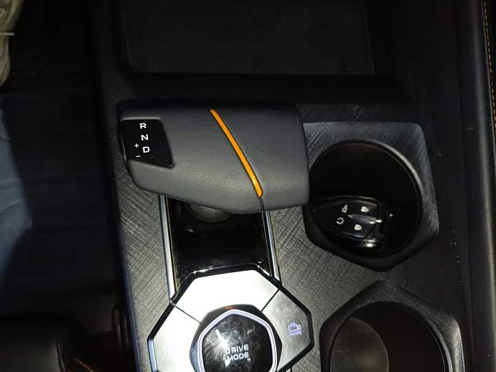 Фото 14 - Changan UNI-V