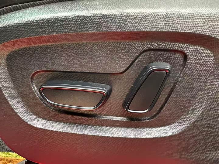 Фото 23 - GAC Trumpchi GS3