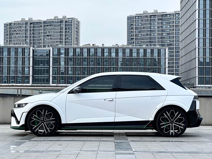 Фото 7 - Hyundai Ioniq 5 N