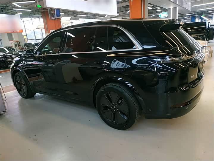 Фото 5 - LiXiang L7