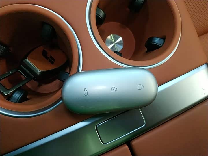 Фото 9 - LiXiang L7