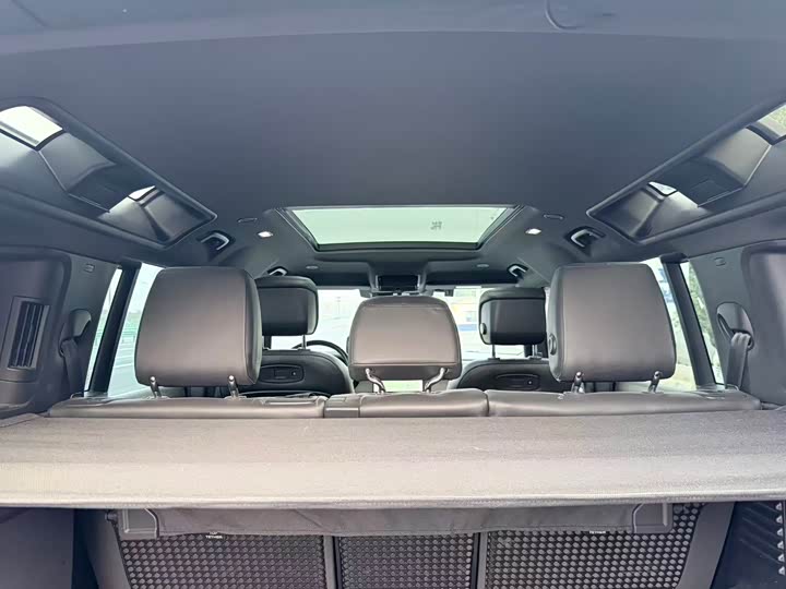 Фото 17 - Land Rover Defender