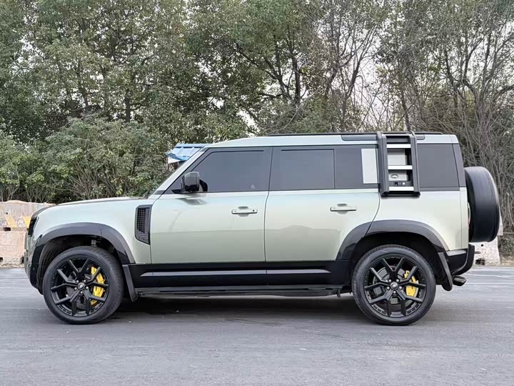 Фото 4 - Land Rover Defender