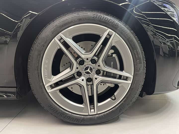 Фото 10 - Mercedes-Benz CLA-Class