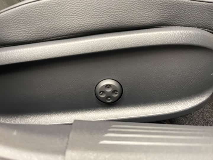 Фото 15 - Mercedes-Benz CLA-Class