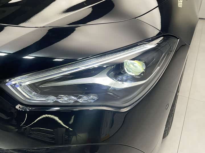 Фото 9 - Mercedes-Benz CLA-Class