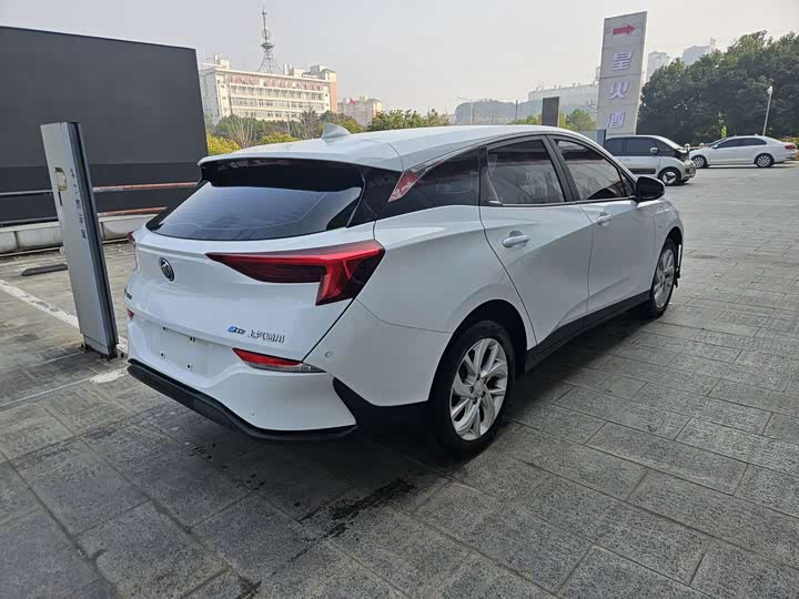 Фото 5 - Buick Velite 6