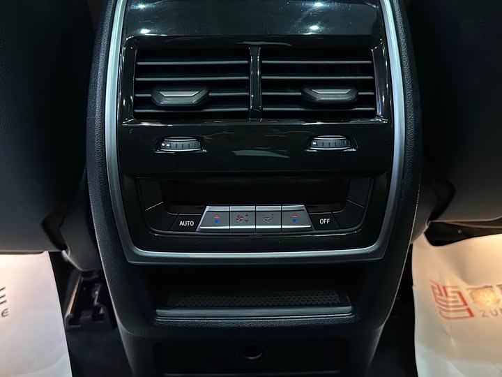 Фото 12 - BMW X5