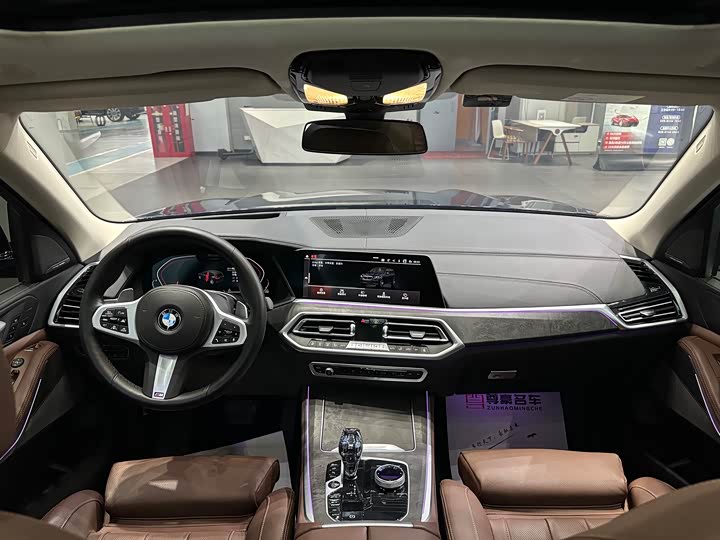 Фото 16 - BMW X5