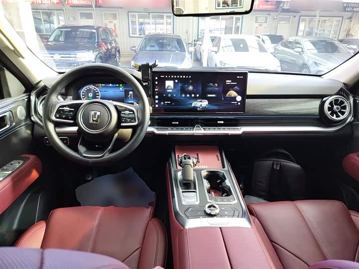 Фото 10 - Tank 400 Hybrid