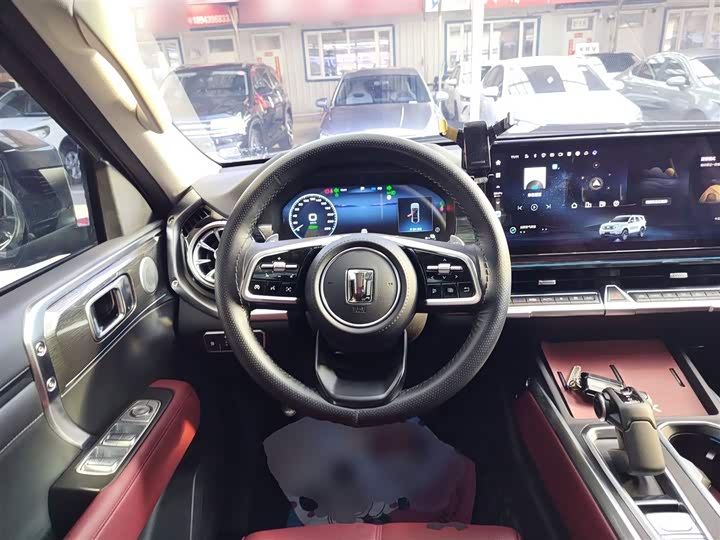 Фото 11 - Tank 400 Hybrid