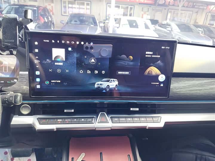 Фото 13 - Tank 400 Hybrid