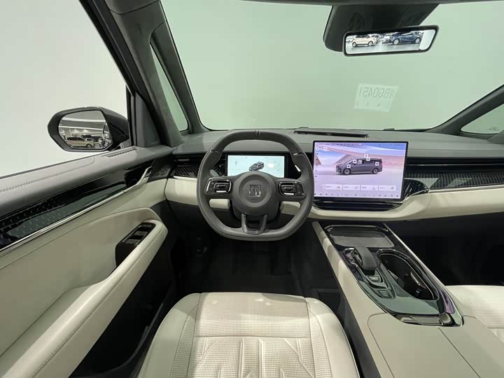 Фото 8 - Zeekr 009