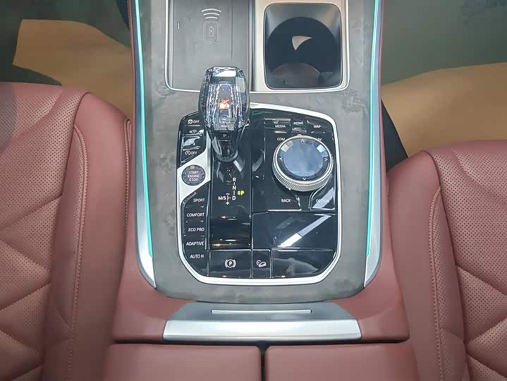 Фото 16 - BMW X5