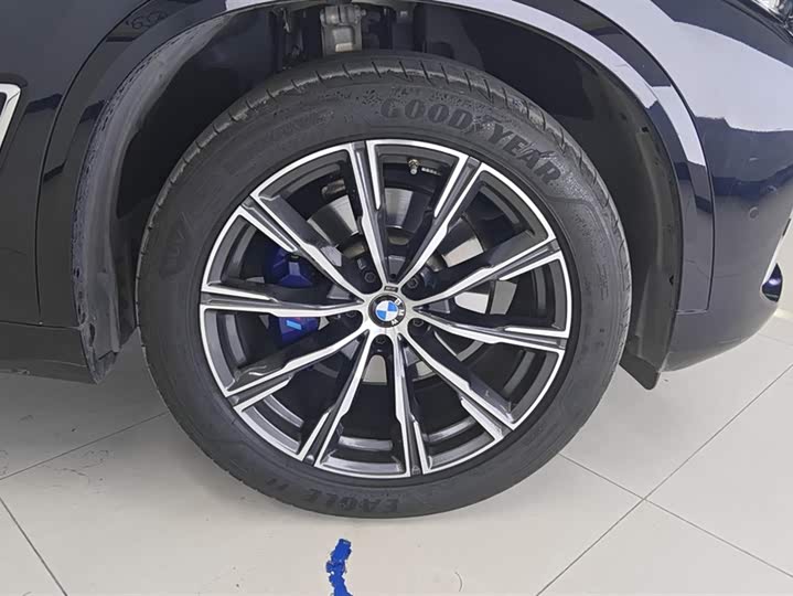 Фото 6 - BMW X5