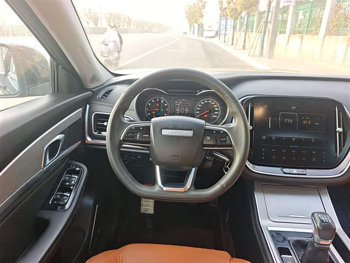 Фото 11 - Jetour X70