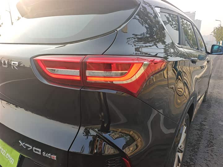 Фото 8 - Jetour X70