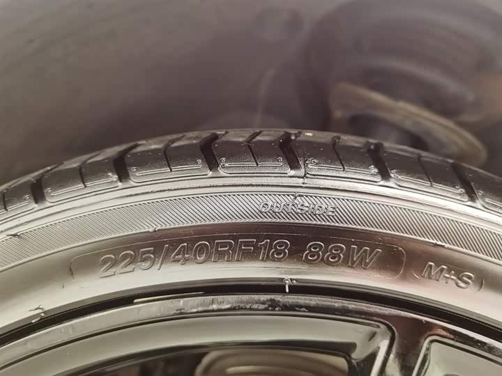 Фото 24 - BMW 1 Series