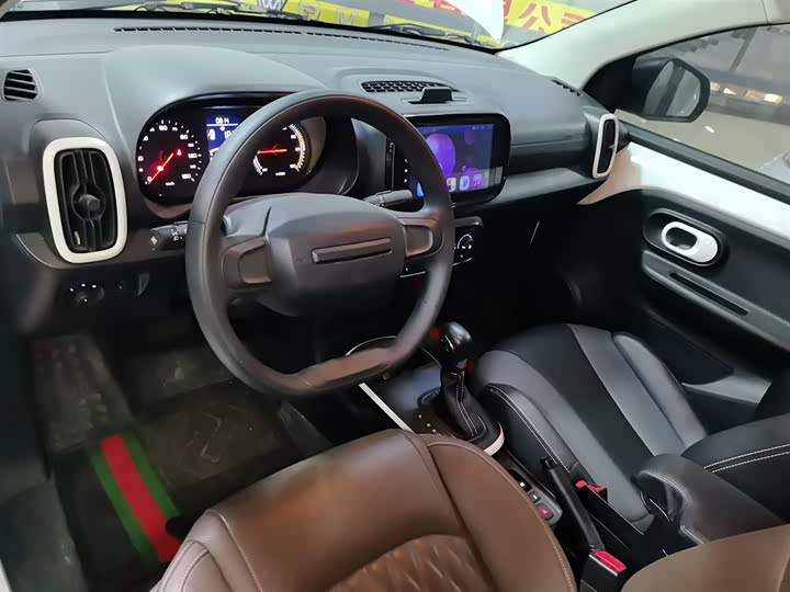 Фото 9 - Roewe Clever