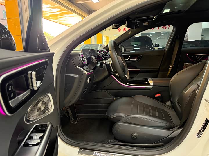 Фото 6 - Mercedes-Benz C-Class