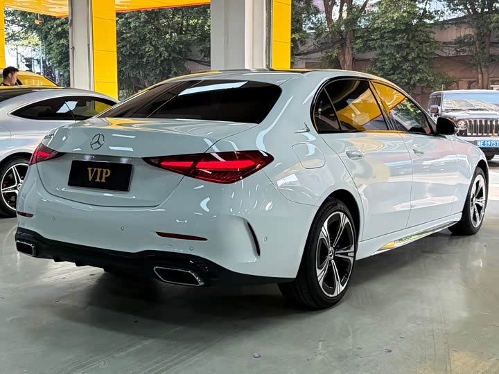 Фото 7 - Mercedes-Benz C-Class