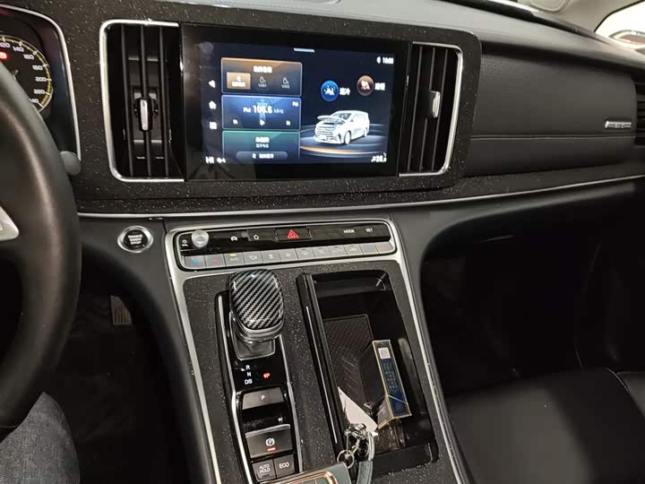 Фото 13 - GAC Trumpchi M8