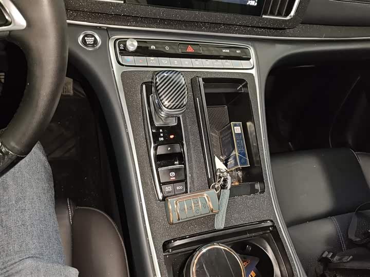 Фото 14 - GAC Trumpchi M8