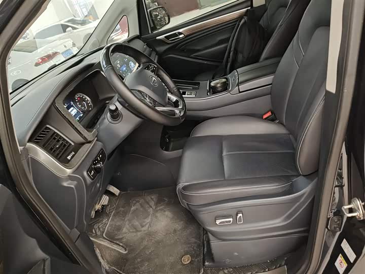 Фото 15 - GAC Trumpchi M8