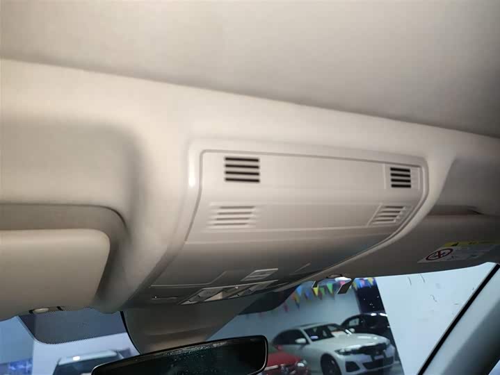 Фото 8 - Volkswagen Tayron