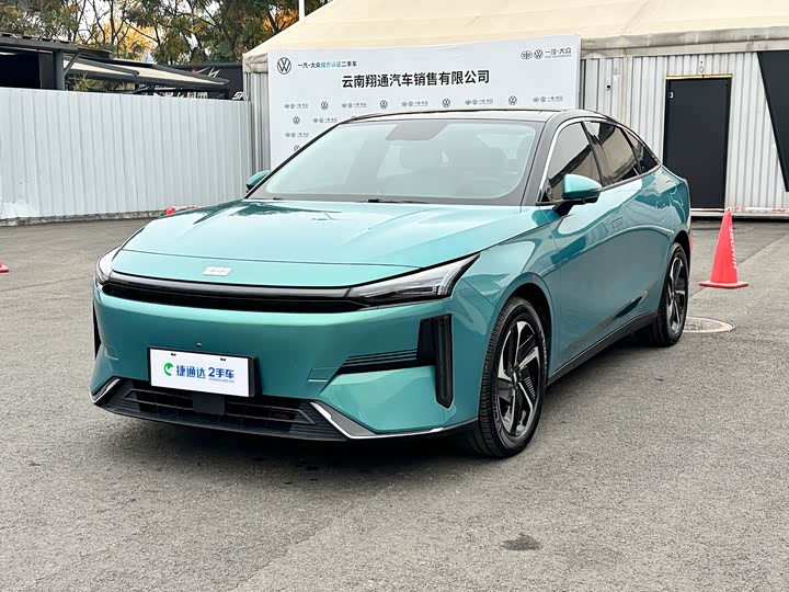 Фото 1 - Geely Galaxy L6