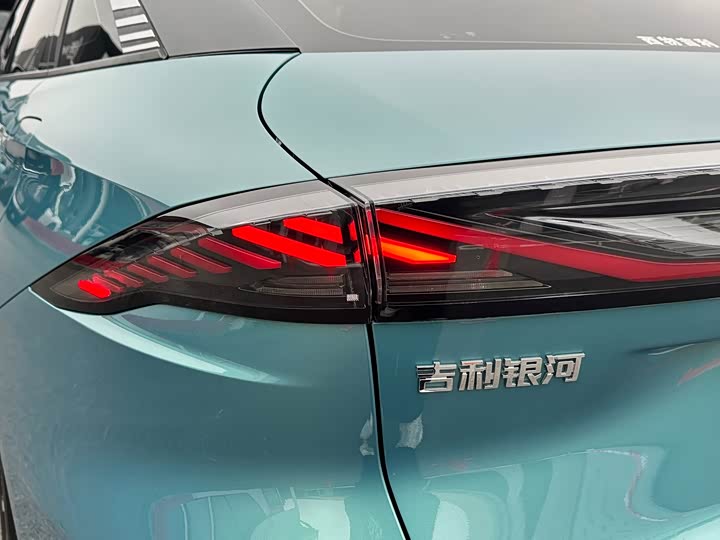 Фото 13 - Geely Galaxy L6