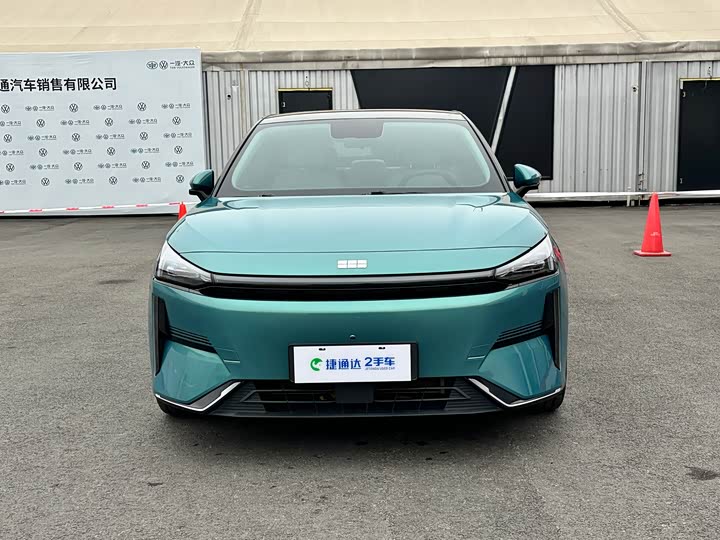 Фото 2 - Geely Galaxy L6