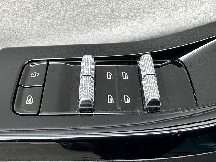 Фото 22 - Geely Galaxy L6