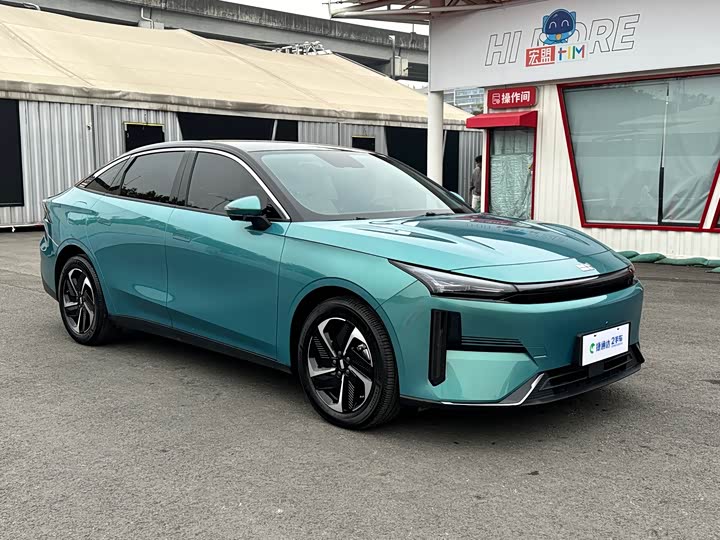 Фото 3 - Geely Galaxy L6