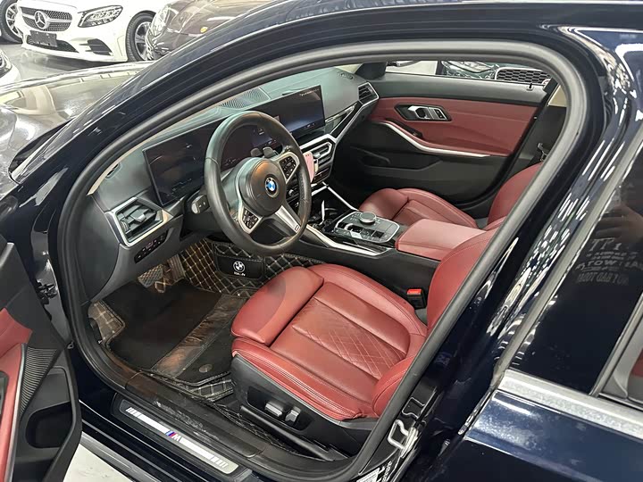 Фото 4 - BMW 3 Series