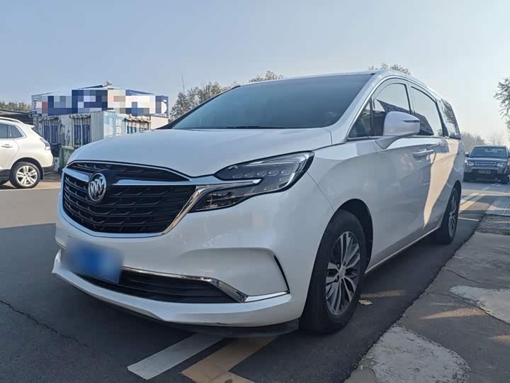 Фото 2 - Buick GL8 ES