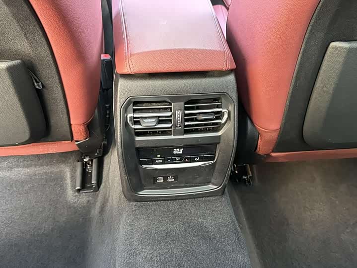 Фото 10 - BMW 3 Series