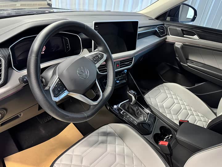 Фото 10 - Volkswagen Tayron