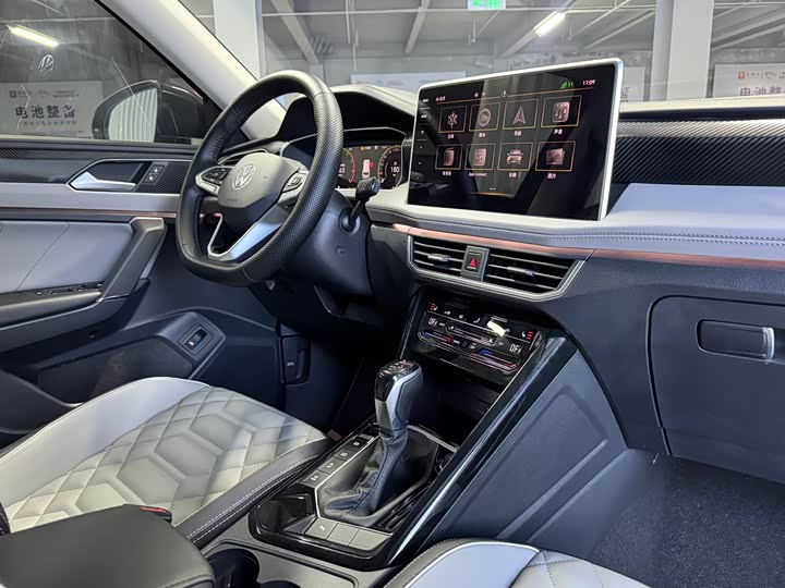 Фото 22 - Volkswagen Tayron