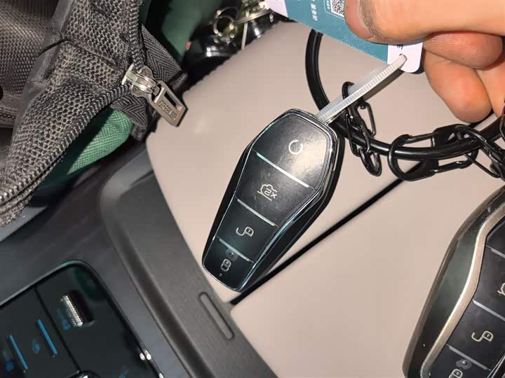 Фото 11 - BYD Han